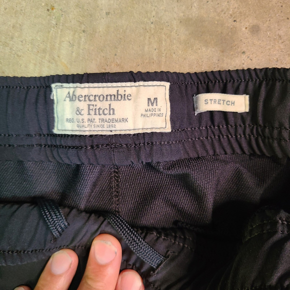 Abercrombie & Fitch Men's Traveler Jogger Skinny Pants Stretch black Medium - Picture 2 of 5